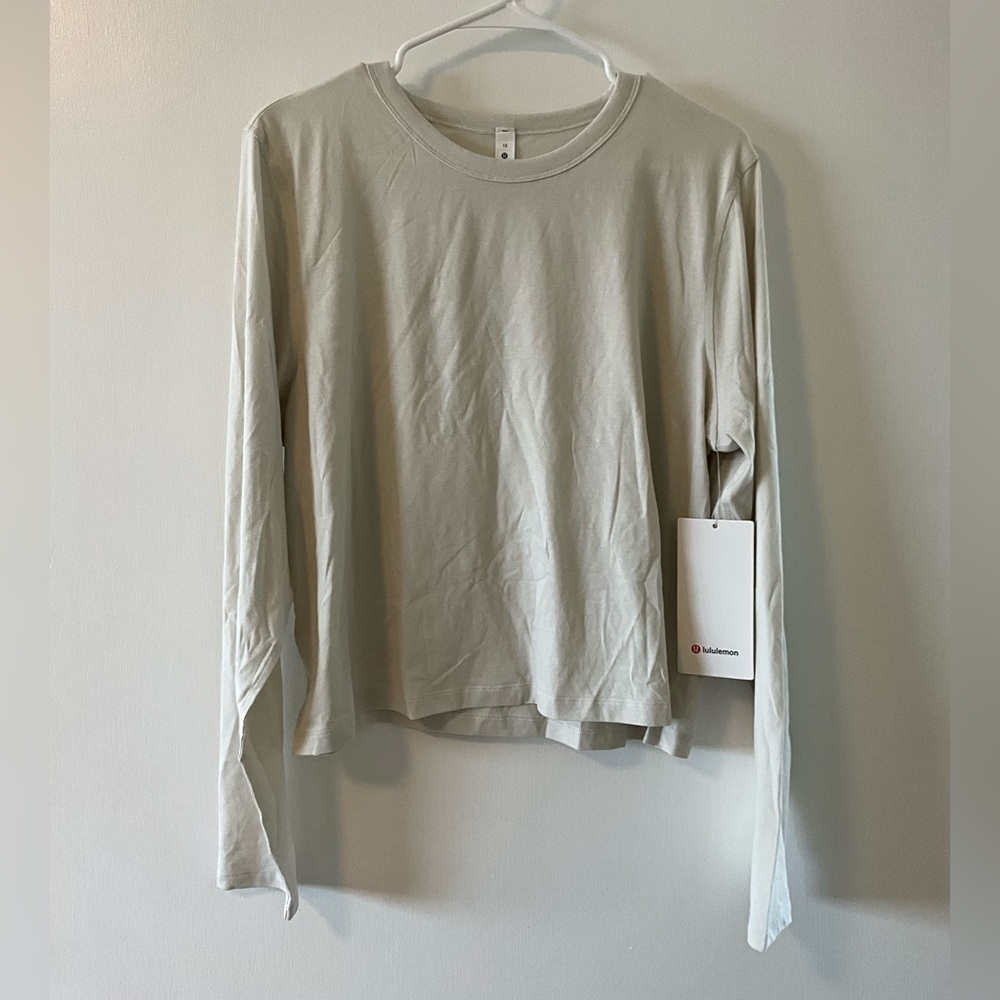 Lululemon classic fit cotton blend long sleeve NWT size 12